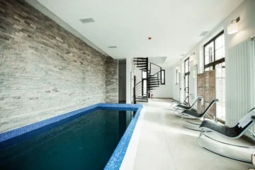 piscine intérieure